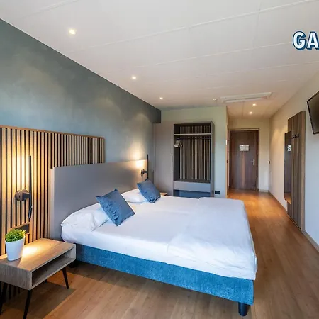 Hotell Pineta Campi 4*